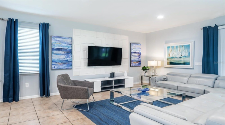 KISSIMMEE, Florida 34747, 8 Bedrooms Bedrooms, ,6 BathroomsBathrooms,Residential,For Sale,BENGAL,0,MFRO6412687