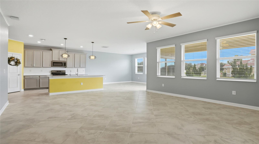 DAVENPORT, Florida 33896, 4 Bedrooms Bedrooms, ,2 BathroomsBathrooms,Residential,For Sale,PACIFIC DUNES,0,MFRO6412801