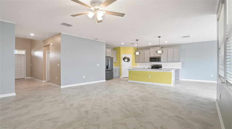 DAVENPORT, Florida 33896, 4 Bedrooms Bedrooms, ,2 BathroomsBathrooms,Residential,For Sale,PACIFIC DUNES,0,MFRO6412801