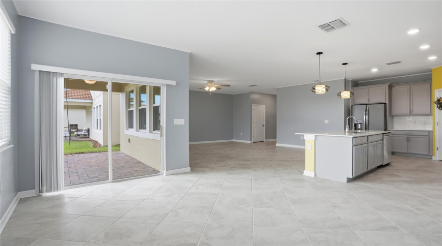 DAVENPORT, Florida 33896, 4 Bedrooms Bedrooms, ,2 BathroomsBathrooms,Residential,For Sale,PACIFIC DUNES,0,MFRO6412801