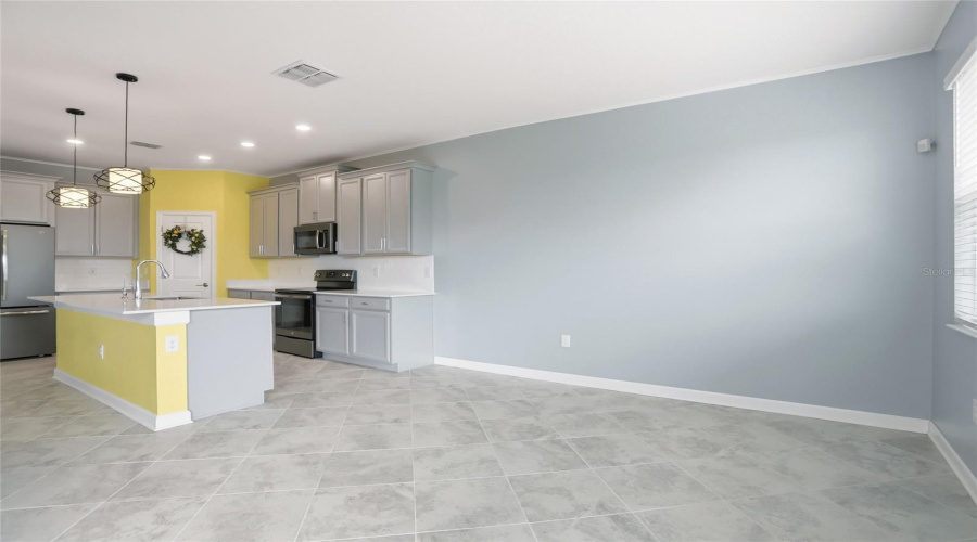 DAVENPORT, Florida 33896, 4 Bedrooms Bedrooms, ,2 BathroomsBathrooms,Residential,For Sale,PACIFIC DUNES,0,MFRO6412801
