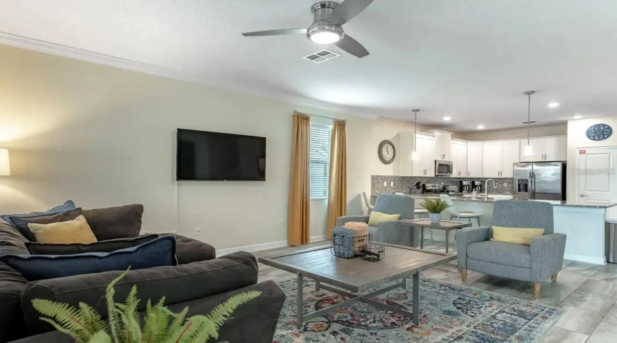 DAVENPORT, Florida 33896, 9 Bedrooms Bedrooms, ,5 BathroomsBathrooms,Residential,For Sale,MULLIGAN,0,MFRS5135037