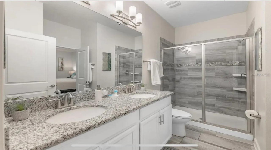 DAVENPORT, Florida 33896, 9 Bedrooms Bedrooms, ,5 BathroomsBathrooms,Residential,For Sale,MULLIGAN,0,MFRS5135037