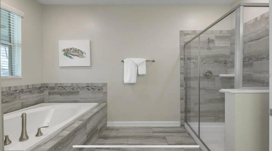 DAVENPORT, Florida 33896, 9 Bedrooms Bedrooms, ,5 BathroomsBathrooms,Residential,For Sale,MULLIGAN,0,MFRS5135037