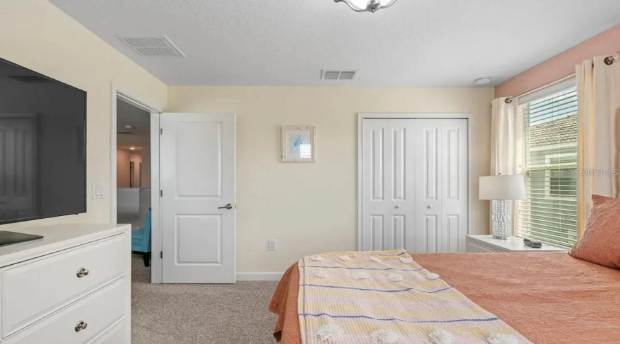 DAVENPORT, Florida 33896, 9 Bedrooms Bedrooms, ,5 BathroomsBathrooms,Residential,For Sale,MULLIGAN,0,MFRS5135037