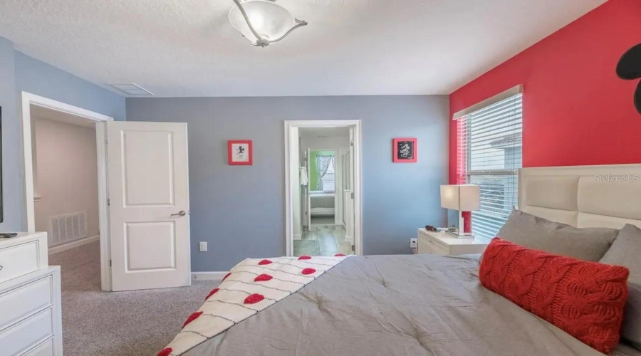 DAVENPORT, Florida 33896, 9 Bedrooms Bedrooms, ,5 BathroomsBathrooms,Residential,For Sale,MULLIGAN,0,MFRS5135037
