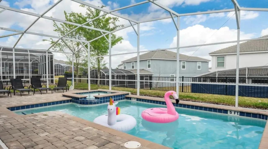 DAVENPORT, Florida 33896, 9 Bedrooms Bedrooms, ,5 BathroomsBathrooms,Residential,For Sale,MULLIGAN,0,MFRS5135037