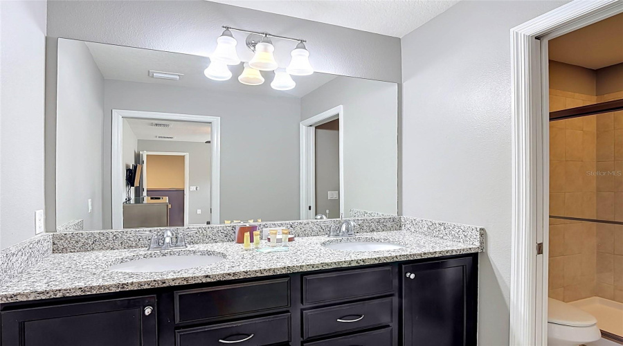 KISSIMMEE, Florida 34747, 8 Bedrooms Bedrooms, ,6 BathroomsBathrooms,Residential,For Sale,GOBI,0,MFRO6412821