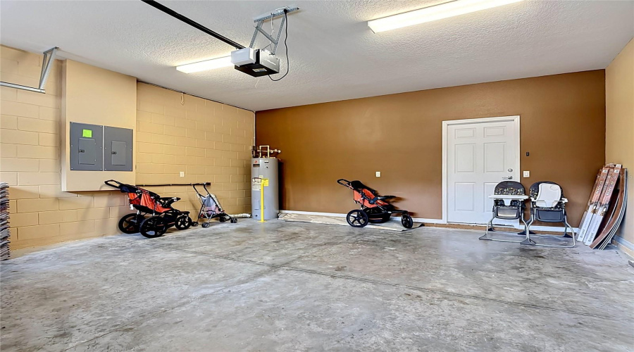 KISSIMMEE, Florida 34747, 8 Bedrooms Bedrooms, ,6 BathroomsBathrooms,Residential,For Sale,GOBI,0,MFRO6412821
