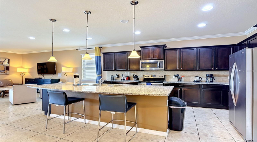 KISSIMMEE, Florida 34747, 8 Bedrooms Bedrooms, ,6 BathroomsBathrooms,Residential,For Sale,GOBI,0,MFRO6412821