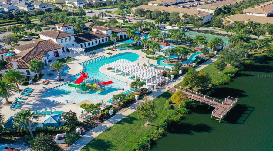 KISSIMMEE, Florida 34747, 8 Bedrooms Bedrooms, ,6 BathroomsBathrooms,Residential,For Sale,GOBI,0,MFRO6412821