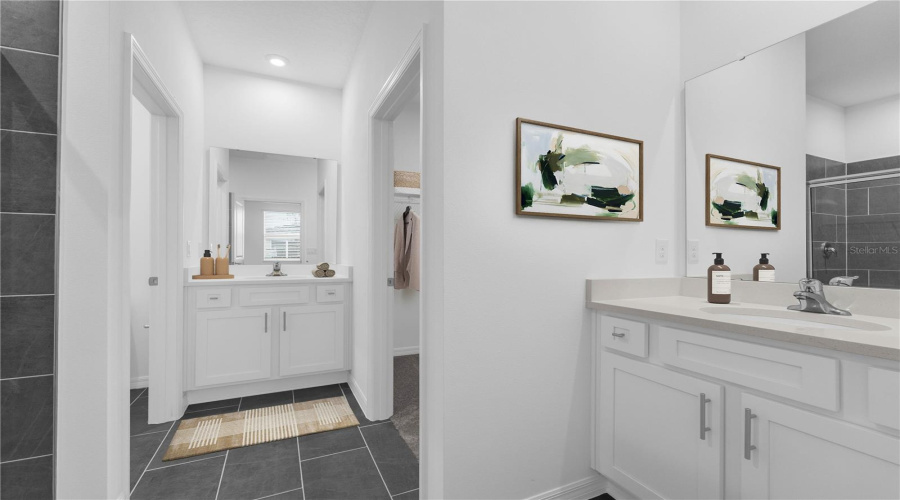 DAVENPORT, Florida 33837, 3 Bedrooms Bedrooms, ,2 BathroomsBathrooms,Residential,For Sale,RIVER BEACON,0,MFRO6412621