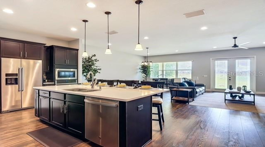 DAVENPORT, Florida 33897, 4 Bedrooms Bedrooms, ,3 BathroomsBathrooms,Residential,For Sale,ZABALLINA,0,MFRS5150780