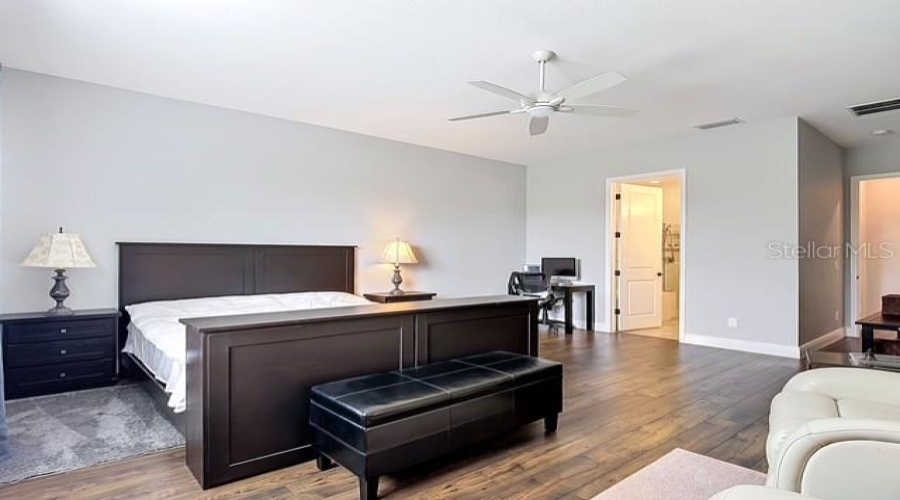 DAVENPORT, Florida 33897, 4 Bedrooms Bedrooms, ,3 BathroomsBathrooms,Residential,For Sale,ZABALLINA,0,MFRS5150780