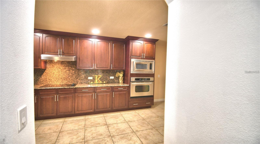 ORLANDO, Florida 32836, 2 Bedrooms Bedrooms, ,2 BathroomsBathrooms,Residential,For Sale,THE ESPLANADE,0,MFRO6410636