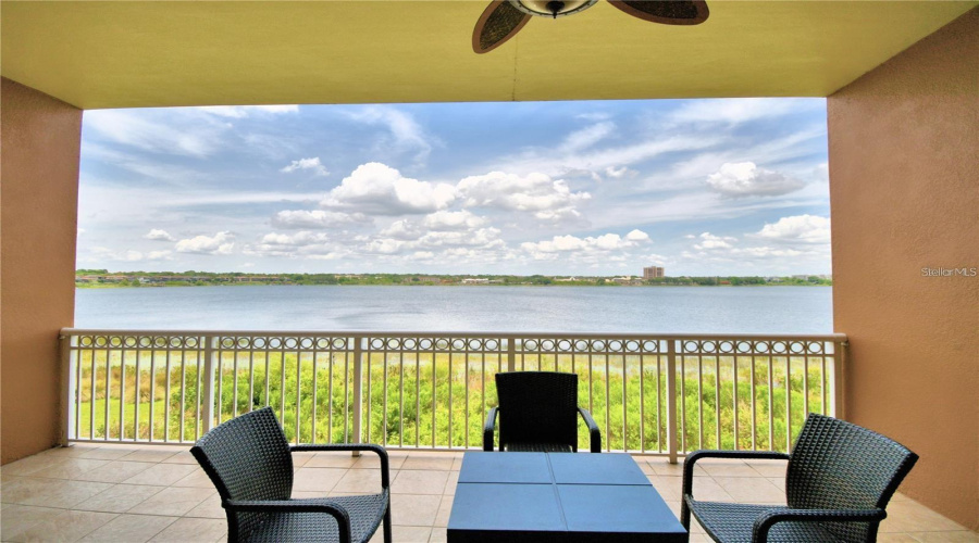 ORLANDO, Florida 32836, 2 Bedrooms Bedrooms, ,2 BathroomsBathrooms,Residential,For Sale,THE ESPLANADE,0,MFRO6410636