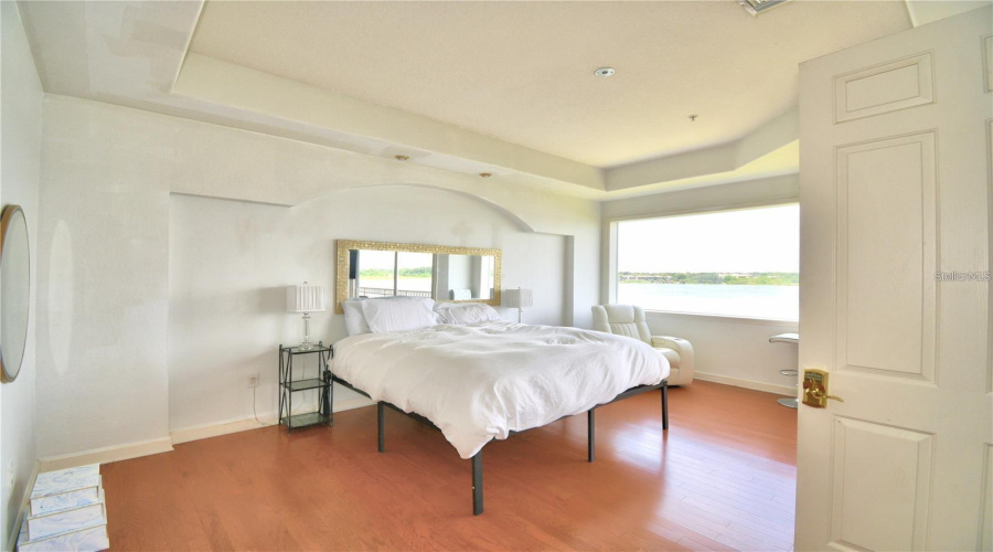 ORLANDO, Florida 32836, 2 Bedrooms Bedrooms, ,2 BathroomsBathrooms,Residential,For Sale,THE ESPLANADE,0,MFRO6410636