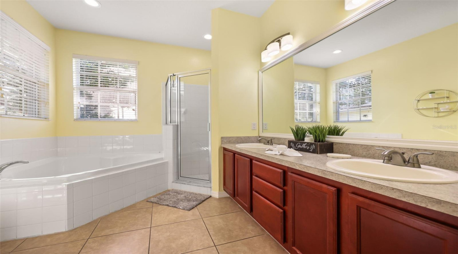 DAVENPORT, Florida 33837, 4 Bedrooms Bedrooms, ,3 BathroomsBathrooms,Residential,For Sale,WILDFLOWER RD,0,MFRS5150760