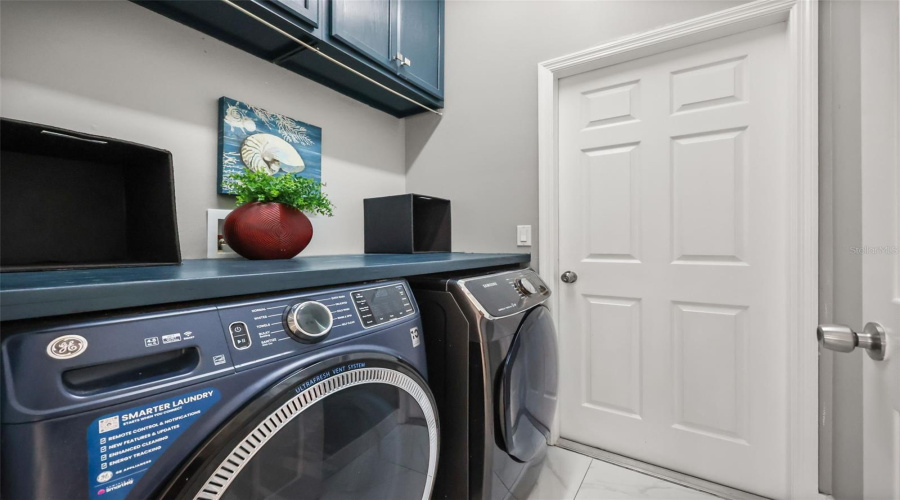 DAVENPORT, Florida 33837, 4 Bedrooms Bedrooms, ,3 BathroomsBathrooms,Residential,For Sale,WILDFLOWER RD,0,MFRS5150760