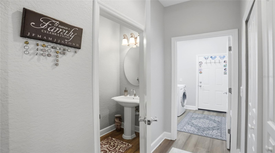 DAVENPORT, Florida 33896, 3 Bedrooms Bedrooms, ,2 BathroomsBathrooms,Residential,For Sale,MILLEDGE,0,MFRS5151037