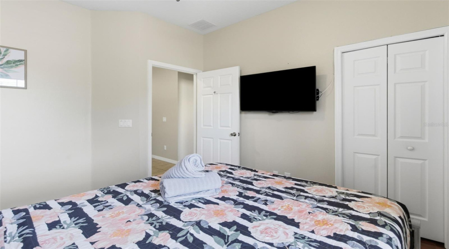 KISSIMMEE, Florida 34747, 3 Bedrooms Bedrooms, ,2 BathroomsBathrooms,Residential,For Sale,OAKWATER,0,MFRO6380137