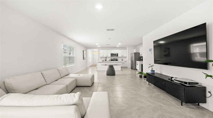 DAVENPORT, Florida 33837, 3 Bedrooms Bedrooms, ,2 BathroomsBathrooms,Residential,For Sale,ROSYDALE,0,MFRO6410401
