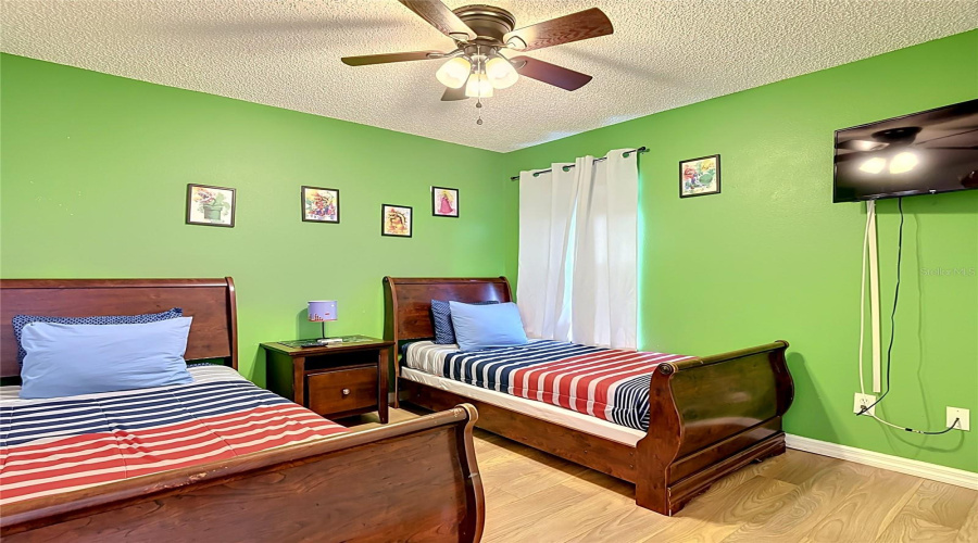 Twin Guest Bedroom