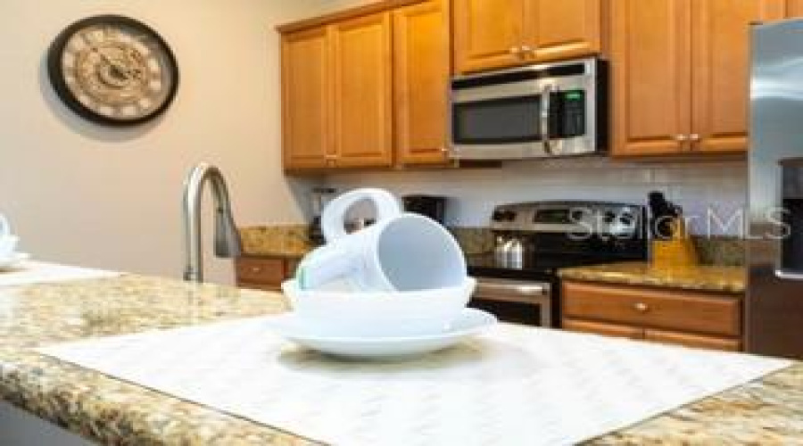KISSIMMEE, Florida 34747, 4 Bedrooms Bedrooms, ,3 BathroomsBathrooms,Residential,For Sale,BANANA PALM,0,MFRG5112991