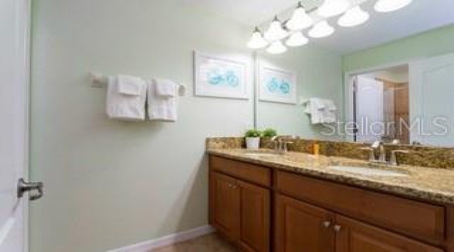 KISSIMMEE, Florida 34747, 4 Bedrooms Bedrooms, ,3 BathroomsBathrooms,Residential,For Sale,BANANA PALM,0,MFRG5112991