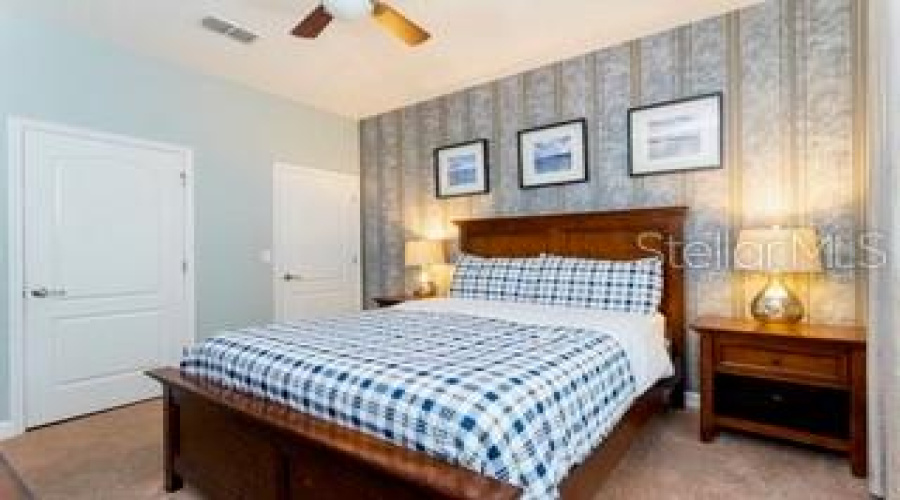 KISSIMMEE, Florida 34747, 4 Bedrooms Bedrooms, ,3 BathroomsBathrooms,Residential,For Sale,BANANA PALM,0,MFRG5112991