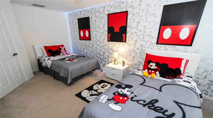 KISSIMMEE, Florida 34747, 4 Bedrooms Bedrooms, ,3 BathroomsBathrooms,Residential,For Sale,WHITE ORCHID,0,MFRO6412639