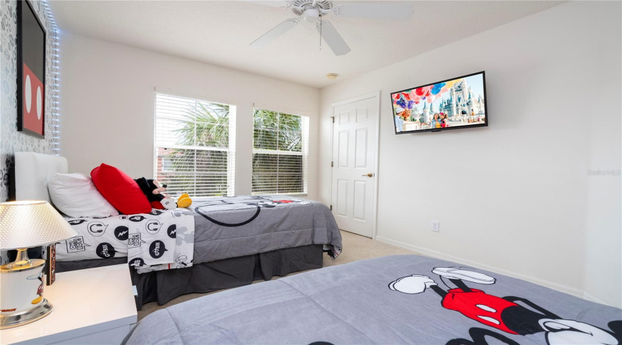KISSIMMEE, Florida 34747, 4 Bedrooms Bedrooms, ,3 BathroomsBathrooms,Residential,For Sale,WHITE ORCHID,0,MFRO6412639