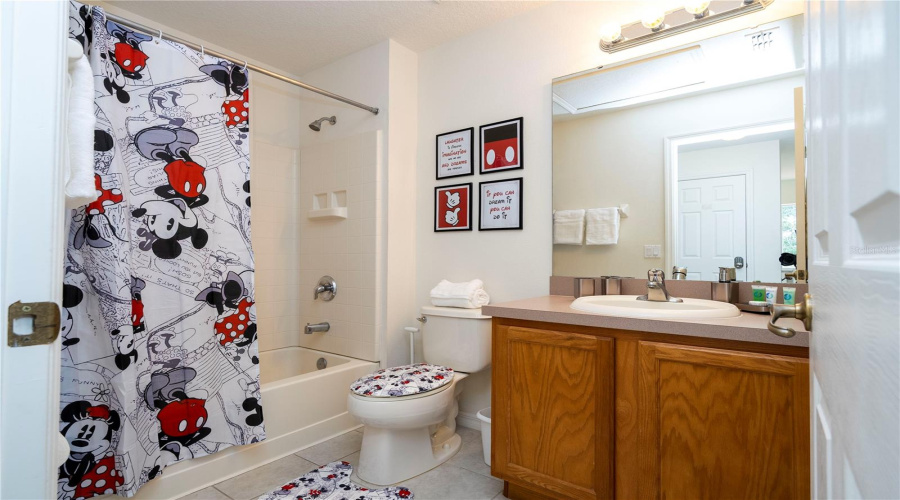 KISSIMMEE, Florida 34747, 4 Bedrooms Bedrooms, ,3 BathroomsBathrooms,Residential,For Sale,WHITE ORCHID,0,MFRO6412639