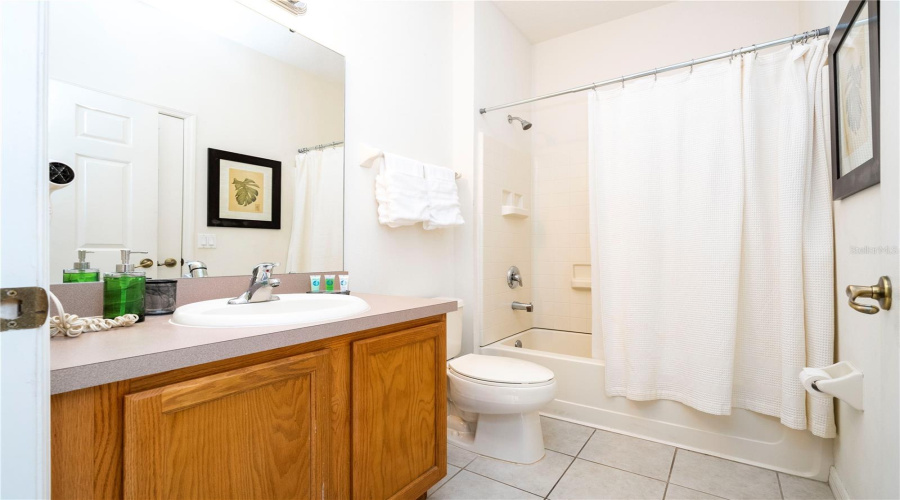 KISSIMMEE, Florida 34747, 4 Bedrooms Bedrooms, ,3 BathroomsBathrooms,Residential,For Sale,WHITE ORCHID,0,MFRO6412639