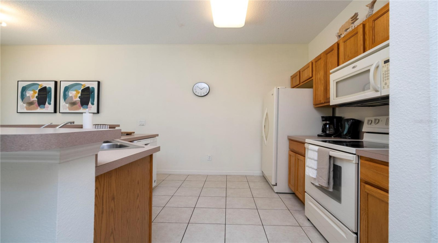 KISSIMMEE, Florida 34747, 4 Bedrooms Bedrooms, ,3 BathroomsBathrooms,Residential,For Sale,WHITE ORCHID,0,MFRO6412639