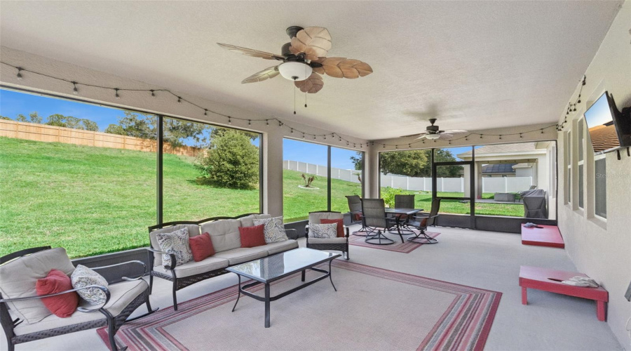 DAVENPORT, Florida 33837, 4 Bedrooms Bedrooms, ,2 BathroomsBathrooms,Residential,For Sale,BRIDGEFORD CROSSING,0,MFRO6412875