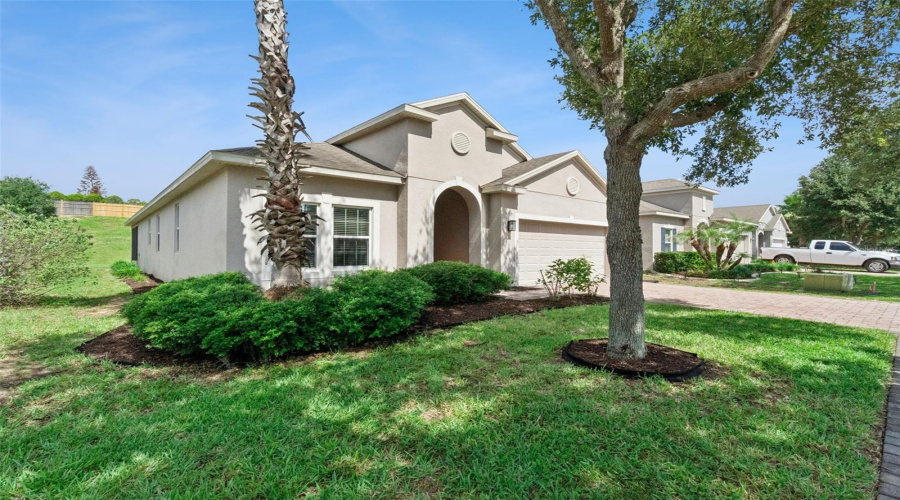 DAVENPORT, Florida 33837, 4 Bedrooms Bedrooms, ,2 BathroomsBathrooms,Residential,For Sale,BRIDGEFORD CROSSING,0,MFRO6412875