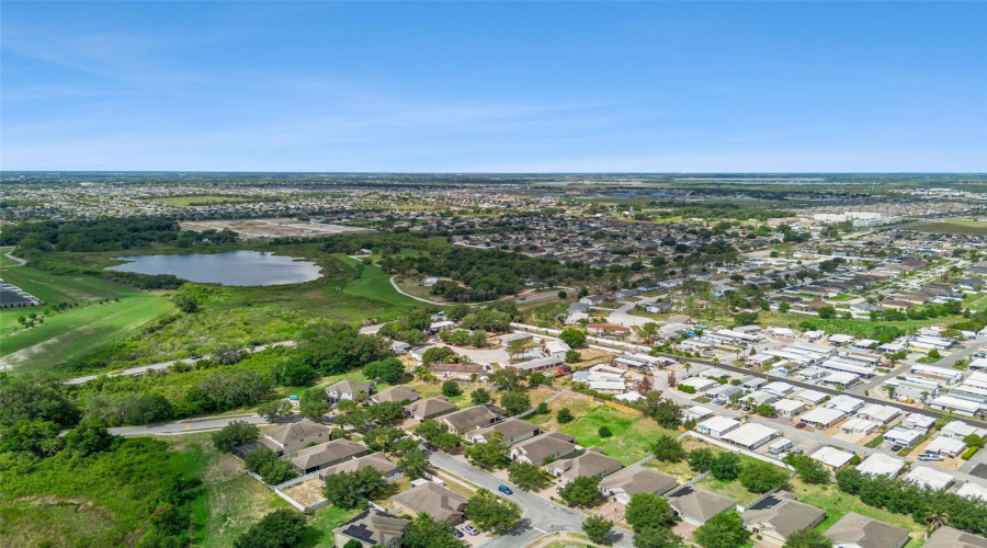 DAVENPORT, Florida 33837, 4 Bedrooms Bedrooms, ,2 BathroomsBathrooms,Residential,For Sale,BRIDGEFORD CROSSING,0,MFRO6412875