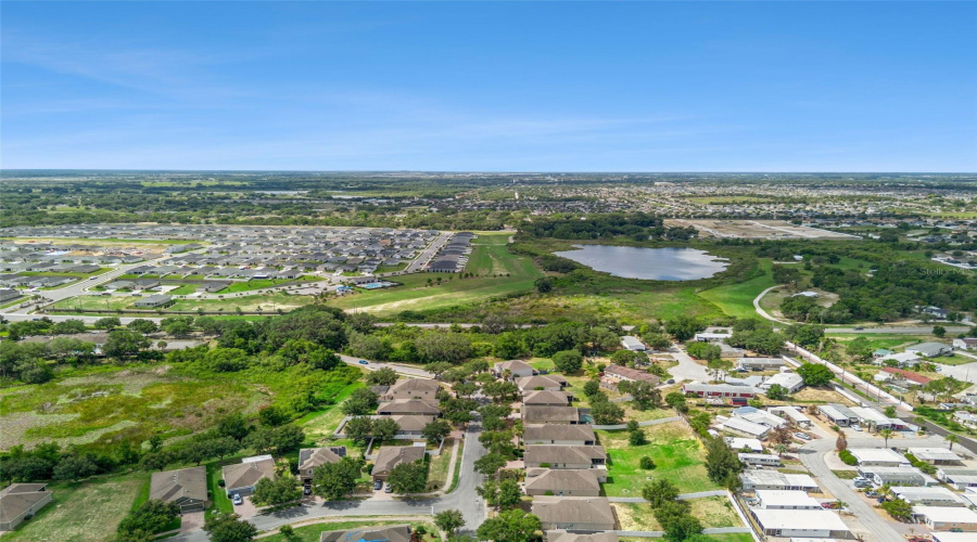 DAVENPORT, Florida 33837, 4 Bedrooms Bedrooms, ,2 BathroomsBathrooms,Residential,For Sale,BRIDGEFORD CROSSING,0,MFRO6412875