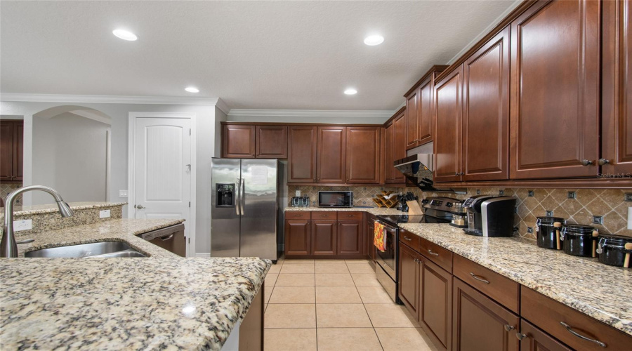 REUNION, Florida 34747, 5 Bedrooms Bedrooms, ,5 BathroomsBathrooms,Residential,For Sale,DESERT MOUNTAIN,0,MFRO6412283