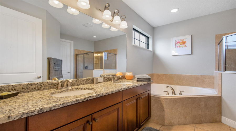 REUNION, Florida 34747, 5 Bedrooms Bedrooms, ,5 BathroomsBathrooms,Residential,For Sale,DESERT MOUNTAIN,0,MFRO6412283