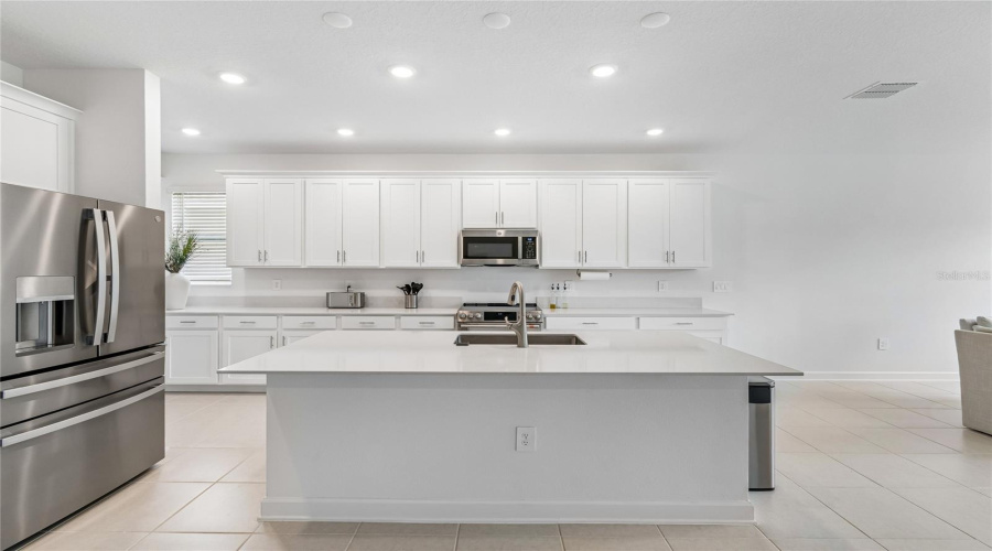 DAVENPORT, Florida 33837, 4 Bedrooms Bedrooms, ,3 BathroomsBathrooms,Residential,For Sale,DAGENHAM,0,MFRTB8514571