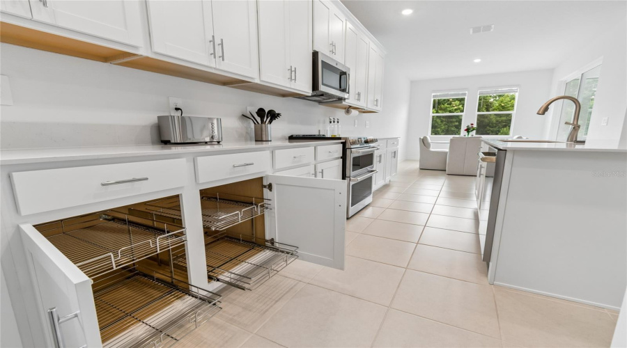 DAVENPORT, Florida 33837, 4 Bedrooms Bedrooms, ,3 BathroomsBathrooms,Residential,For Sale,DAGENHAM,0,MFRTB8514571