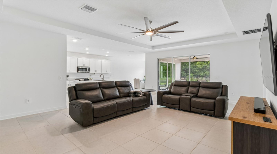 DAVENPORT, Florida 33837, 4 Bedrooms Bedrooms, ,3 BathroomsBathrooms,Residential,For Sale,DAGENHAM,0,MFRTB8514571