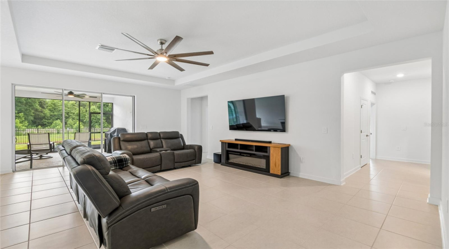DAVENPORT, Florida 33837, 4 Bedrooms Bedrooms, ,3 BathroomsBathrooms,Residential,For Sale,DAGENHAM,0,MFRTB8514571