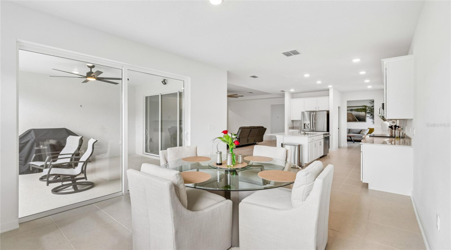 DAVENPORT, Florida 33837, 4 Bedrooms Bedrooms, ,3 BathroomsBathrooms,Residential,For Sale,DAGENHAM,0,MFRTB8514571