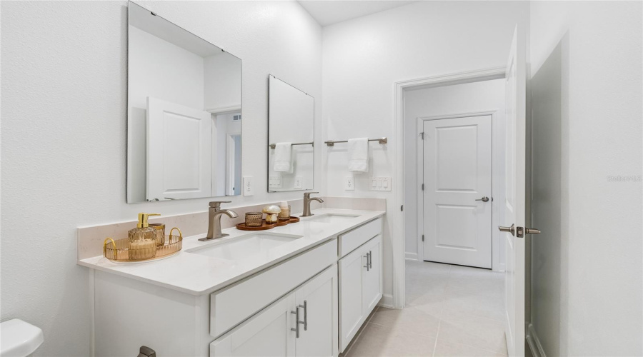 DAVENPORT, Florida 33837, 4 Bedrooms Bedrooms, ,3 BathroomsBathrooms,Residential,For Sale,DAGENHAM,0,MFRTB8514571