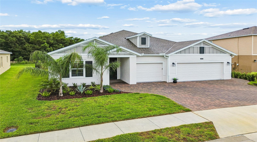 DAVENPORT, Florida 33837, 4 Bedrooms Bedrooms, ,3 BathroomsBathrooms,Residential,For Sale,DAGENHAM,0,MFRTB8514571