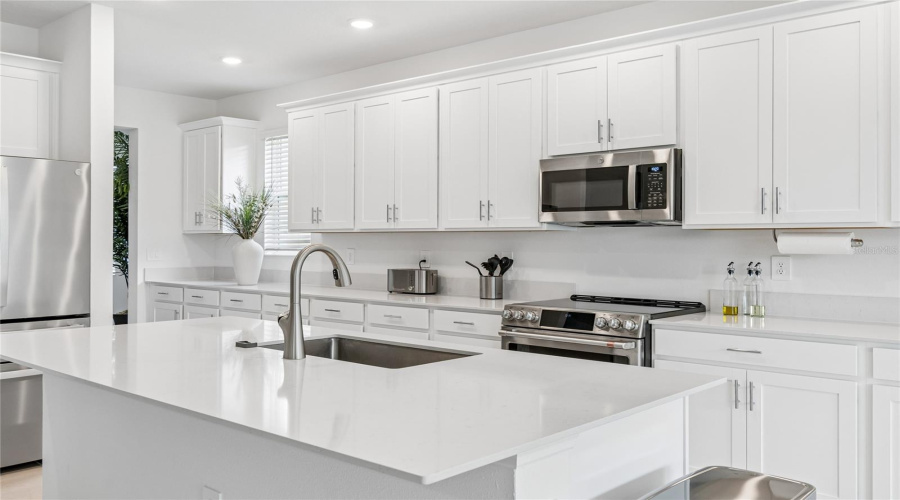 DAVENPORT, Florida 33837, 4 Bedrooms Bedrooms, ,3 BathroomsBathrooms,Residential,For Sale,DAGENHAM,0,MFRTB8514571