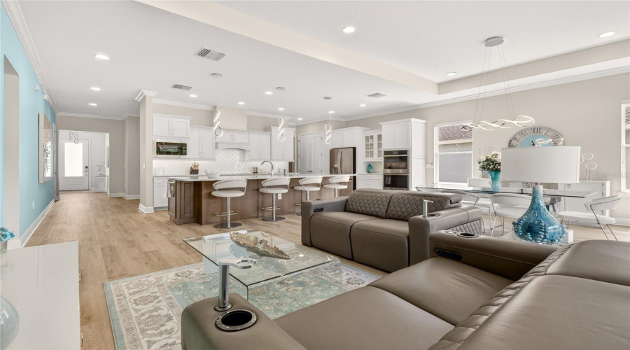 KISSIMMEE, Florida 34747, 3 Bedrooms Bedrooms, ,2 BathroomsBathrooms,Residential,For Sale,FOUR SEASONS,0,MFRS5150955